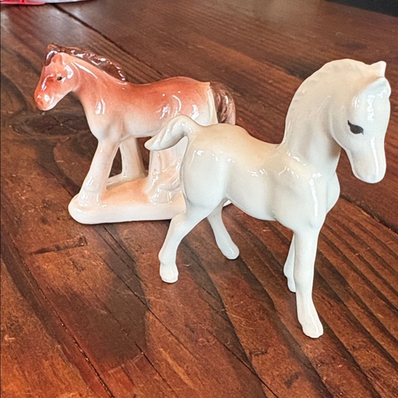 Vintage MCM White and Brown Mini Horse Figurines (2) Japan - Picture 4 of 11
